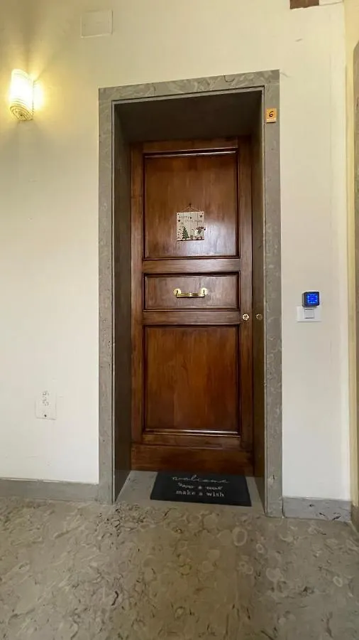 Apartment Guest House Kinga Cavour Florence Italy