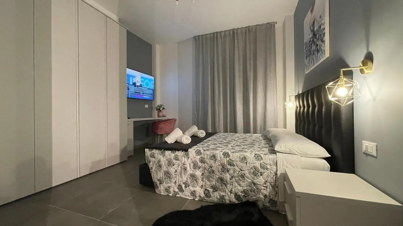 Guest House Kinga Cavour Florence Apartment